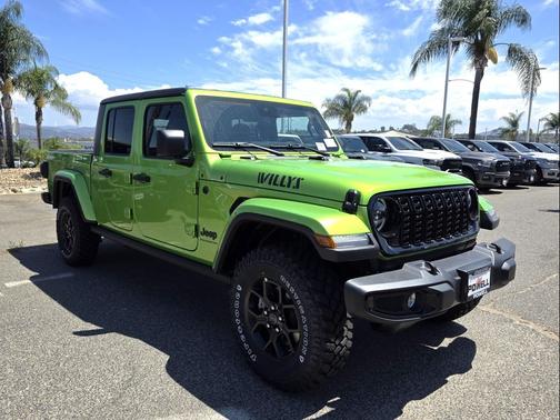 2025 Jeep Gladiator Willys