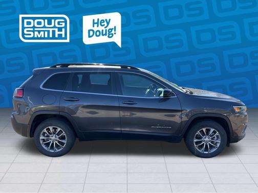 Granite Crystal Clearcoat Metallic 2022 Jeep Cherokee Latitude Lux