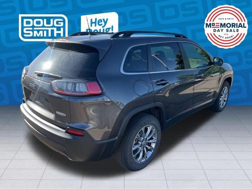 Granite Crystal Clearcoat Metallic 2022 Jeep Cherokee Latitude Lux