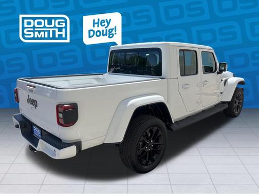 Bright White Clearcoat 2023 Jeep Gladiator Overland