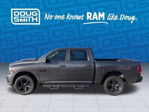 2017 RAM 1500 Night Crew Cab 4x4 57' Box
