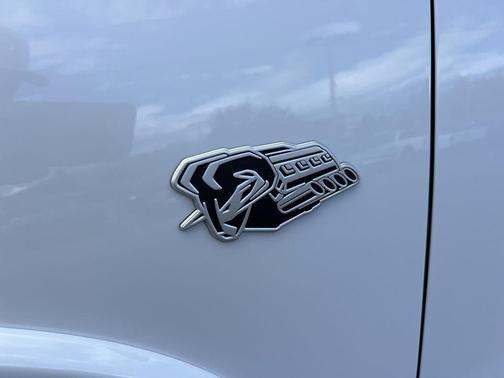 Bright White Clearcoat 2026 RAM 1500 Big Horn/Lone Star