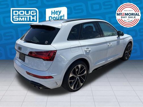 Glacier White Metallic 2024 Audi SQ5 3.0T Premium Plus