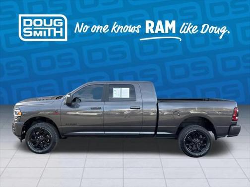 2024 RAM 3500 Laramie Mega Cab 4x4 64' Box