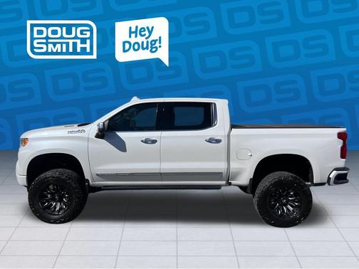 Iridescent Pearl Tricoat 2023 Chevrolet Silverado 1500 High Country