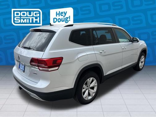 Reflex Silver Metallic 2019 Volkswagen Atlas 3.6L SE