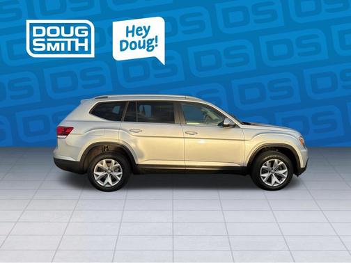 Reflex Silver Metallic 2019 Volkswagen Atlas 3.6L SE