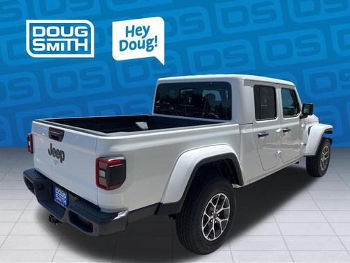 Bright White Clearcoat 2025 Jeep Gladiator Sport