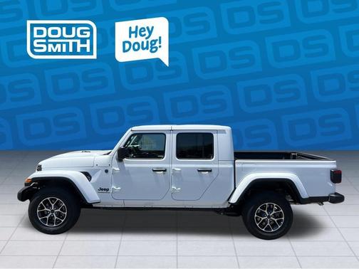 Bright White Clearcoat 2025 Jeep Gladiator Sport