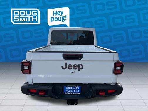 Bright White Clearcoat 2026 Jeep Gladiator Rubicon
