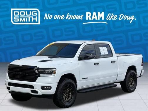2023 RAM 1500 Laramie Crew Cab 4x4 64' Box