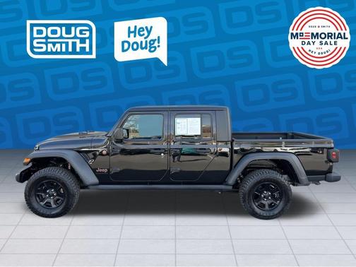 Black Clearcoat 2021 Jeep Gladiator Mojave