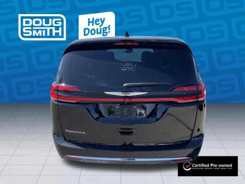 Diamond Black 2025 Chrysler Pacifica Select