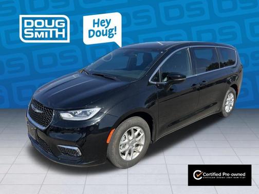 Diamond Black 2025 Chrysler Pacifica Select