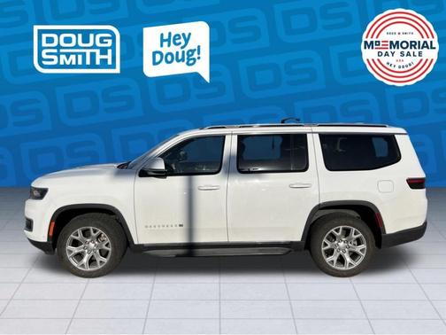 Bright White Clearcoat 2022 Jeep Wagoneer Series II