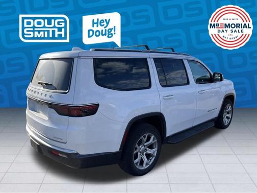 Bright White Clearcoat 2022 Jeep Wagoneer Series II