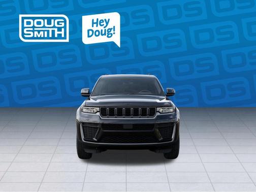 Diamond Black 2026 Jeep Grand Cherokee Laredo