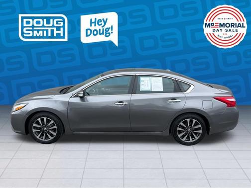 Gun Metallic 2017 Nissan Altima 2.5 SV
