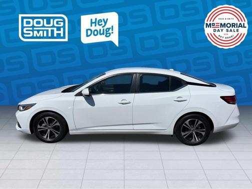 Cloud White 2022 Nissan Sentra SV