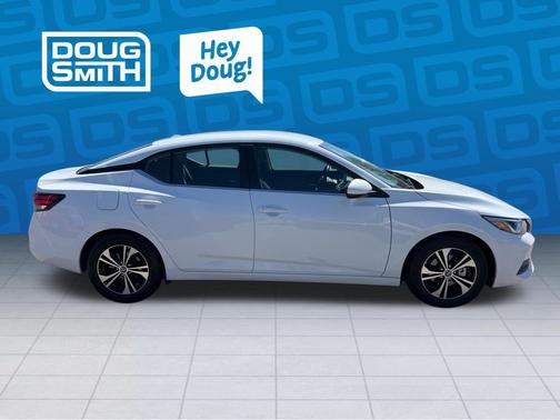 Cloud White 2022 Nissan Sentra SV