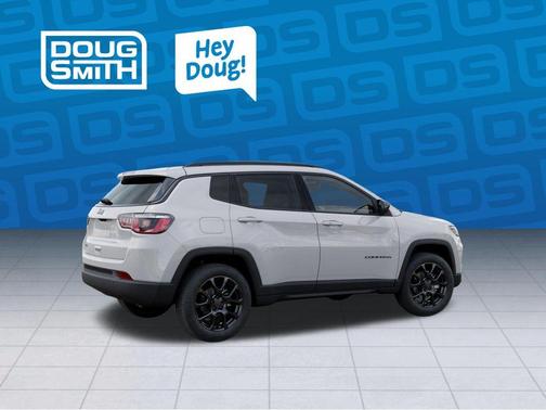 Bright White Clearcoat 2026 Jeep Compass Latitude