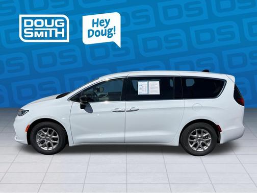 Bright White Clearcoat 2024 Chrysler Pacifica Touring-L