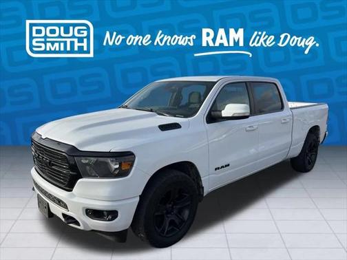 2020 RAM 1500 Big Horn Crew Cab 4x4 64' Box