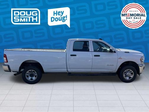 Bright White Clearcoat 2022 RAM 3500 Tradesman