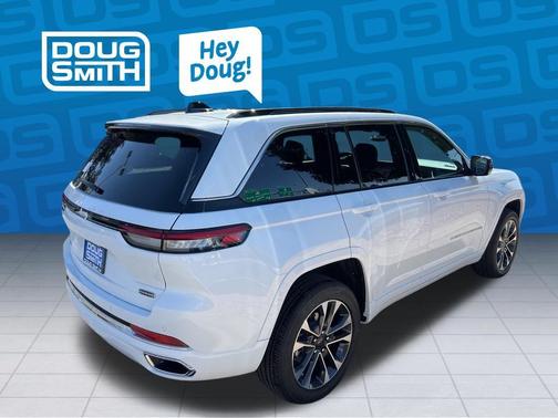 Bright White Clearcoat 2025 Jeep Grand Cherokee Overland