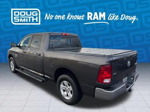 2020 RAM 1500 Classic SLT Crew Cab 4x4 64' Box