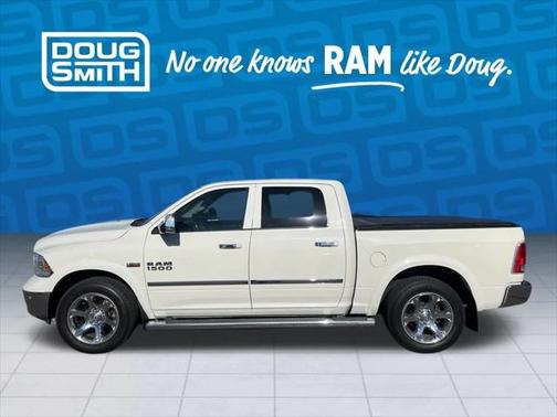2018 RAM 1500 Laramie Crew Cab 4x4 57' Box