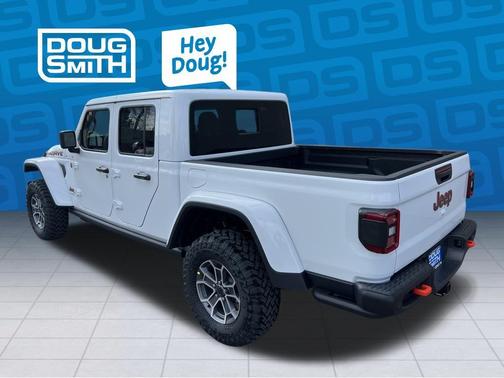 Bright White Clearcoat 2026 Jeep Gladiator Mojave