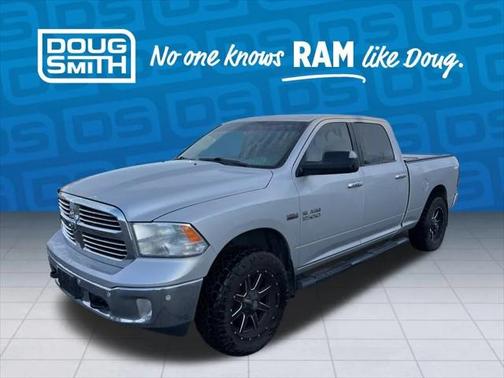 2017 RAM 1500 Big Horn Crew Cab 4x4 64' Box