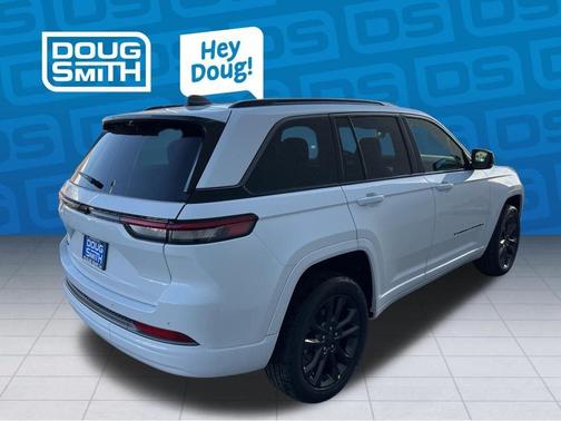Bright White Clearcoat 2026 Jeep Grand Cherokee Limited