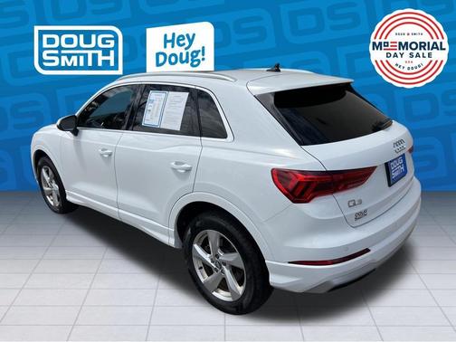 Ibis White 2020 Audi Q3 45 Premium