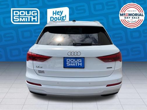 Ibis White 2020 Audi Q3 45 Premium