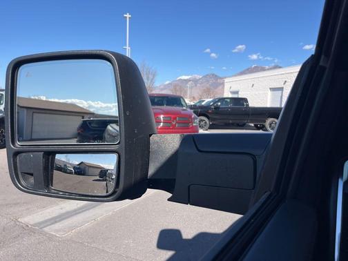 Ceramic Gray Clearcoat 2026 RAM 2500 Laramie