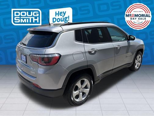 Billet Silver Metallic Clearcoat 2019 Jeep Compass Latitude