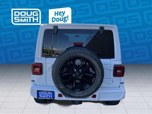 Bright White Clearcoat 2021 Jeep Wrangler Unlimited Sahara Altitude