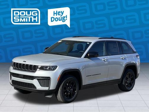 Silver Zynith 2026 Jeep Grand Cherokee Laredo