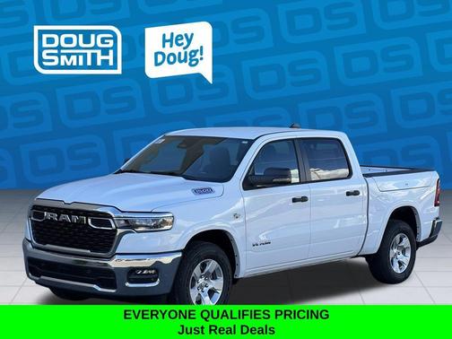 Bright White Clearcoat 2026 RAM 1500 Big Horn/Lone Star