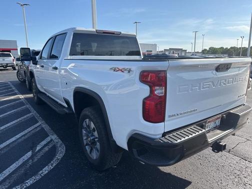 2024 Chevrolet Silverado 2500 Custom