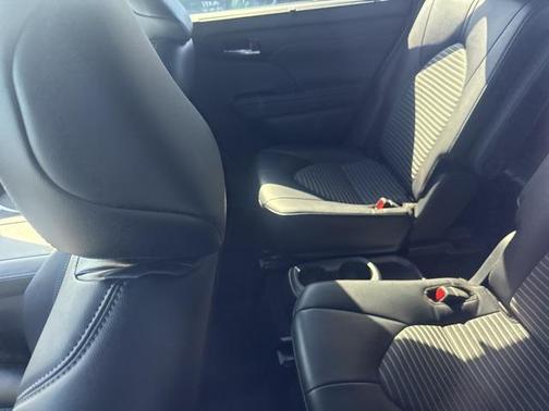 2024 Toyota Highlander XSE