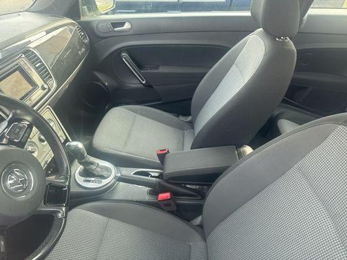 2018 Volkswagen Beetle 2.0T S