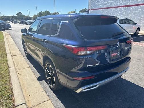 2024 Mitsubishi Outlander SE Black Edition w/Pano Roof S-AWC