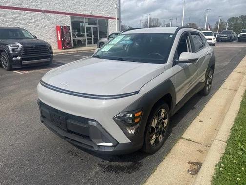 Cyber Gray Metallic 2025 Hyundai KONA SEL