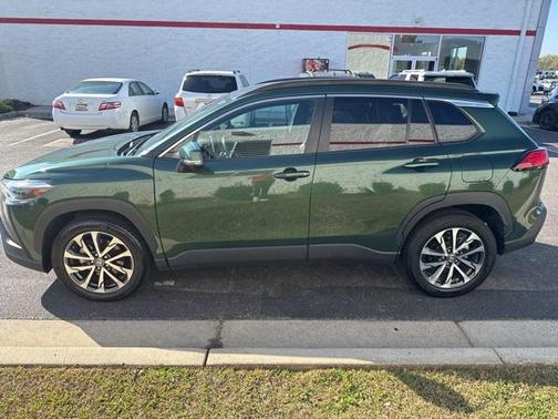 2023 Toyota Corolla Cross XLE