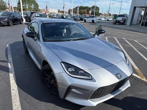 2024 Toyota GR86 Premium