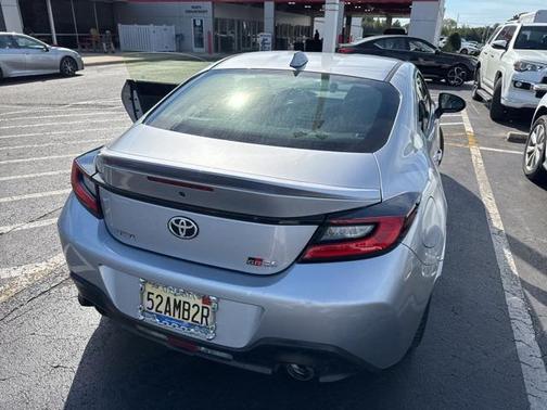 2024 Toyota GR86 Premium