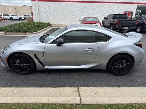 2024 Toyota GR86 Premium